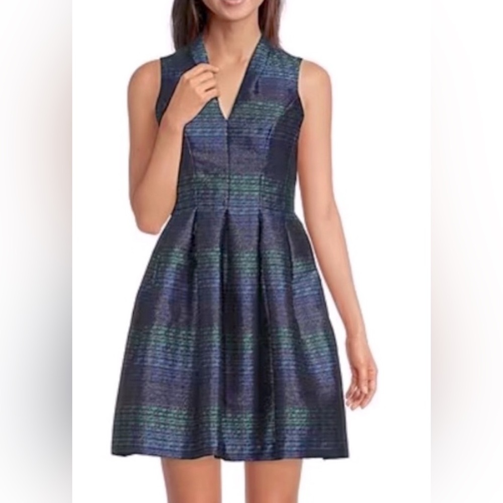 Elegant Blue and Green Vince Camuto Sleeveless Dress size 6